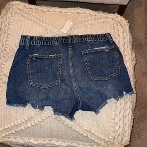 American Eagle distressed shorts